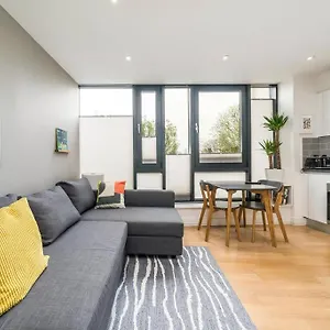 Modern 1 Bedroom In Hackney Wick London