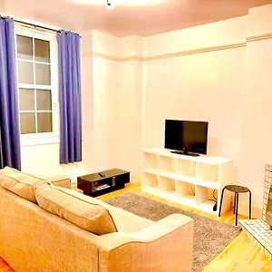 Tower Bridge! Immaculate One Bed London