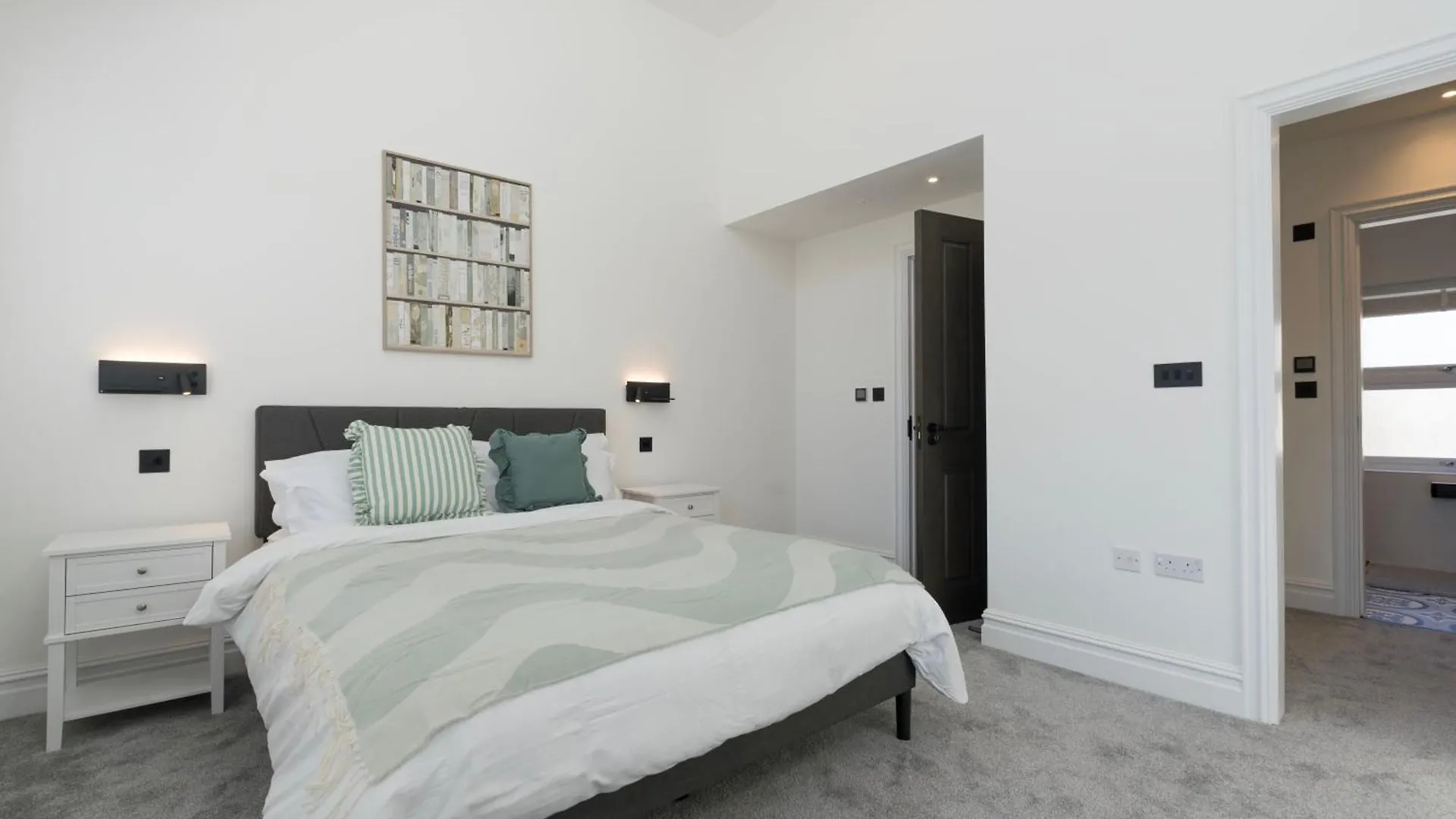 The Royal Whitechapel Apartment London 0*,  United Kingdom