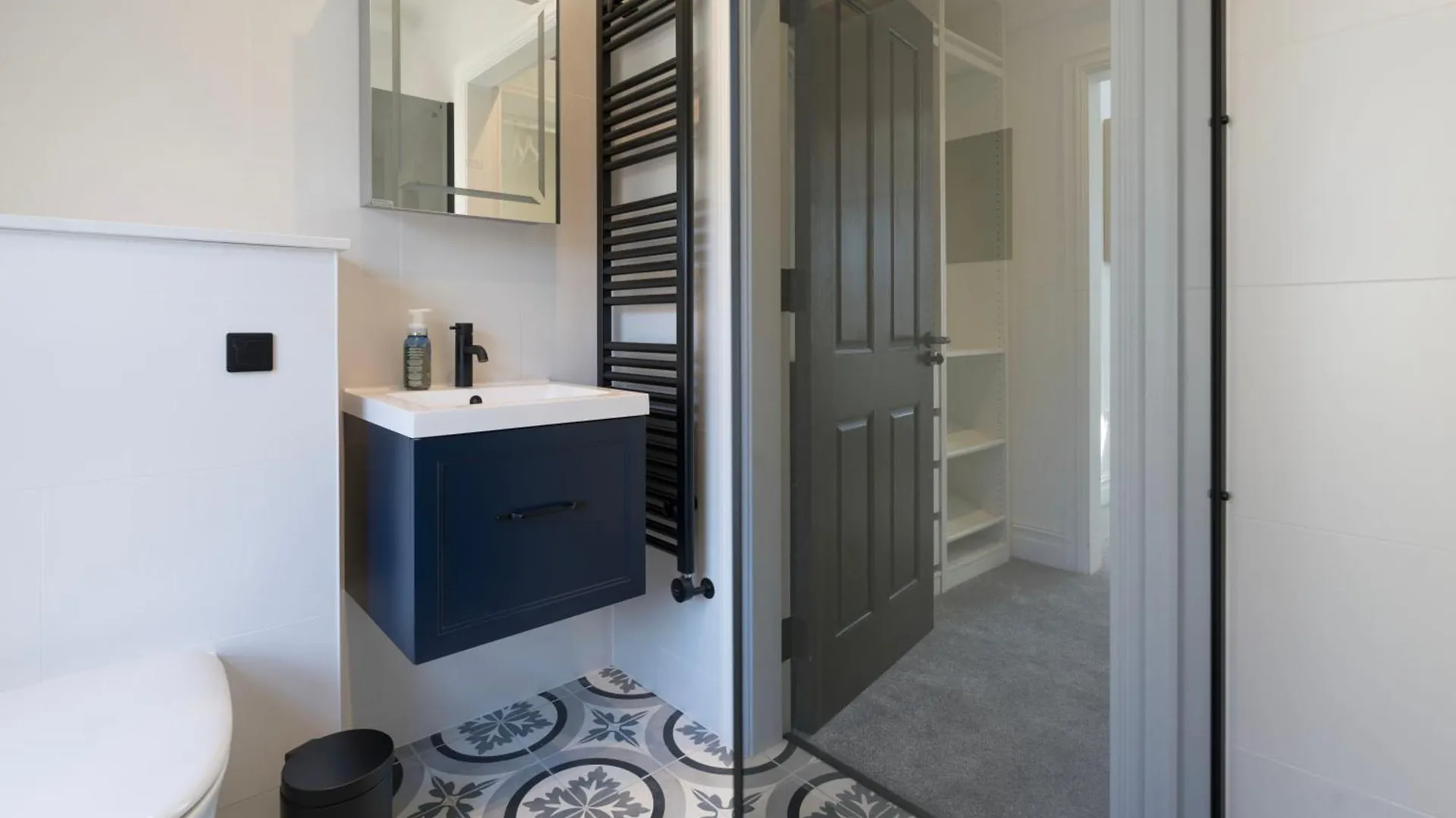The Royal Whitechapel Apartment London
